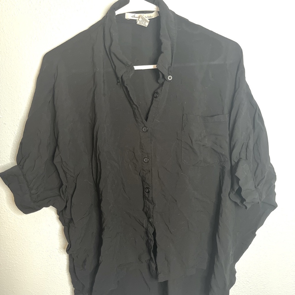 Black button top